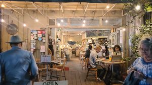 From exterior at Paprika Shokudo Vegan in Osaka