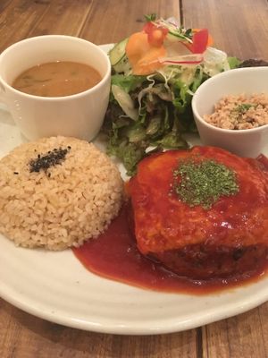 Vegan cheese hamburger set   at Paprika Shokudo Vegan in Osaka