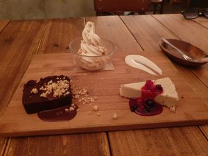 3 dessert combo at Paprika Shokudo Vegan in Osaka