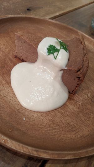 きなこチーズケーキ at Paprika Shokudo Vegan in Osaka