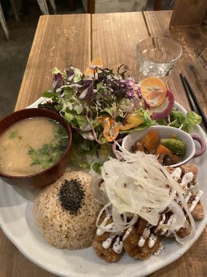 Soy karaage lunch set at Paprika Shokudo Vegan in Osaka