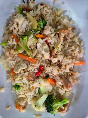 Fried rice with vegetables and tofu at Pho Jan vegetarian in Phetchabun