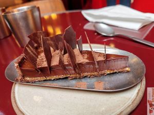 Choco Zaatar
Cocoa tart, pumpkin praline and zaatar, chocolate cream
The taste was impressive, sweet and salty, which enhanced this chocolate dessert. A real success! at Maslow - Temple in Paris