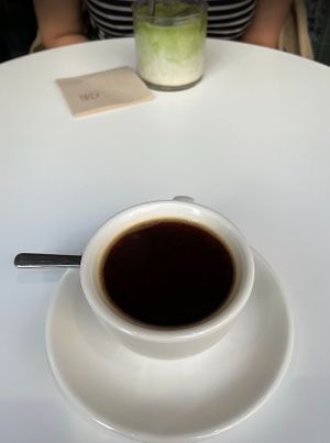  at Mezcla Café in Madrid