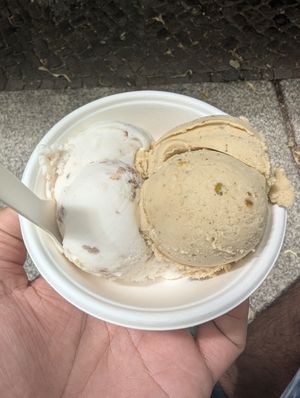 Pistachio and yuzu cheesecake at Tribeca Ice Cream in Berlin