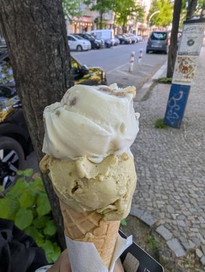 Yuzu cheesecake and pistachio at Tribeca Ice Cream in Berlin