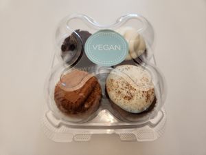  at Hollywood Baked Goods in Kirkland