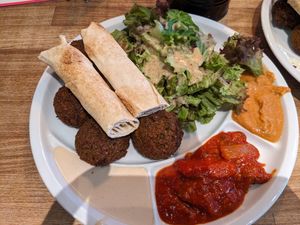 Falafelteller at Vegi in Tubingen