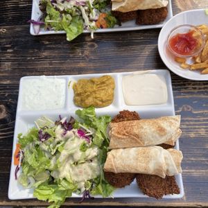 Falafel-Teller at Vegi in Tubingen