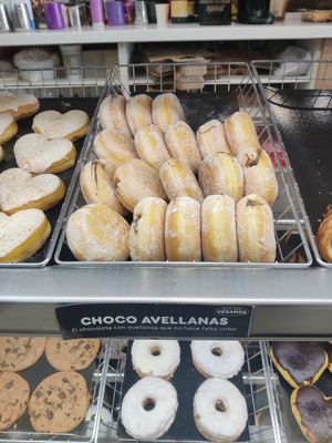 Choco avellana es vegano at Dunkin' - Emperador Carlos V in Madrid