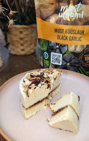 Cashew cheese - The estonian black garlic at Hélène's Delicacies - Pre-order only in Tallinn