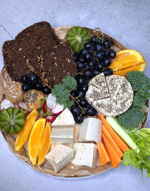 Delux Cashew cheese platter at Hélène's Delicacies - Pre-order only in Tallinn