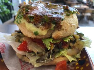 Bagel vegetariano de jalapeño queso at GL Bagels in Guadalajara