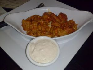 buffalo wings special at Black Rose Tavern in Los Angeles