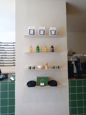 Minimalist design at Chasen Brew in Vienna