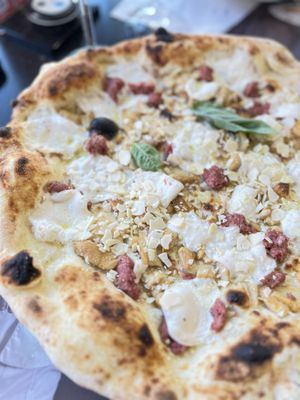 Pizza “La Pinuccio”   at Al Solito Porzio in Bari