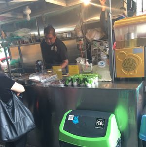 vegan tacos at Por Siempre Vegana - Food Stall in Mexico City