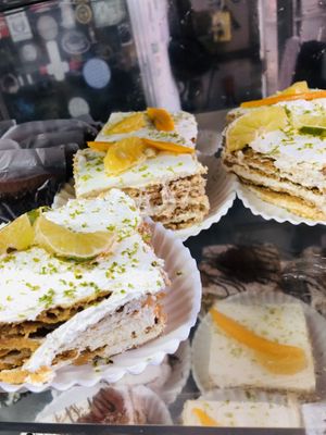 Pastel  at Por Siempre Vegana - Food Stall in Mexico City