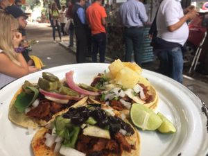 The crowd agrees best tacos  at Por Siempre Vegana - Food Stall in Mexico City
