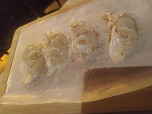 Dumplings de manzana  at Shlen - Chamberi in Madrid