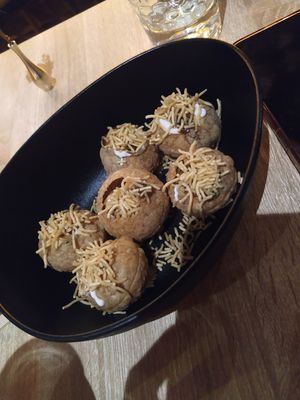 Bombas de sabor, clásico! at Shlen - Chamberi in Madrid