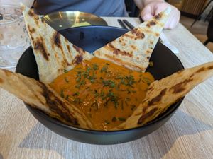 "Butter" chickun at Shlen - Chamberi in Madrid