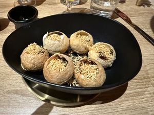 Gol Guppa  at Shlen - Chamberi in Madrid