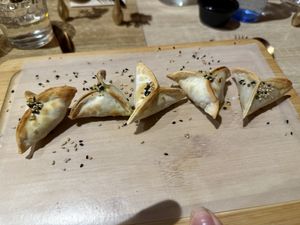 Samosas  at Shlen - Chamberi in Madrid