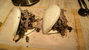 Bao shlen de setas picante 🌶️ at Shlen - Chamberi in Madrid