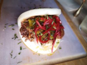 Baos de cerdo at Shlen - Chamberi in Madrid