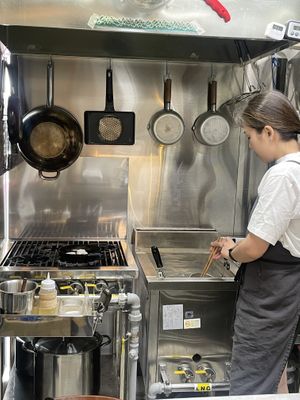 Clean kitchen & owner chef  at Zzu home - 쯔유집  in Seoul