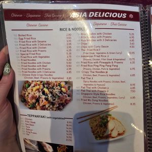 Ask staff about specific noodle/rice options at Restaurante Asia Delicious in Lanzarote
