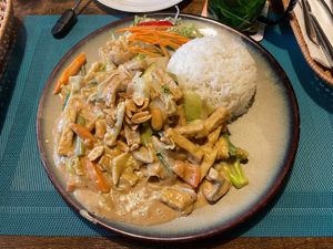 Tofu mit Erdnusssoße at Ha Dang in Geesthacht