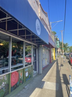 Storefrontt  at Likely Ivy in Portland
