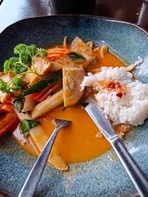 Coconut curry at Moon Restaurant in Altdorf