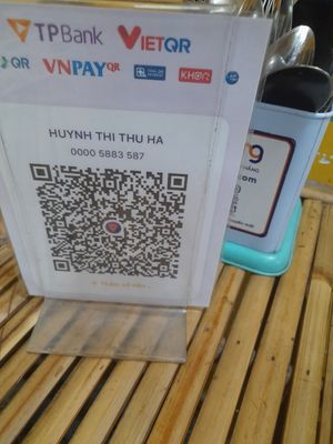 Payment by cash or bank transfer at Ưu Đàm Hoa in Ho Chi Minh City