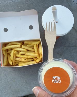 Fries, Mayo & Strawberry Oat Shake  at BETR Burger  in Hamburg