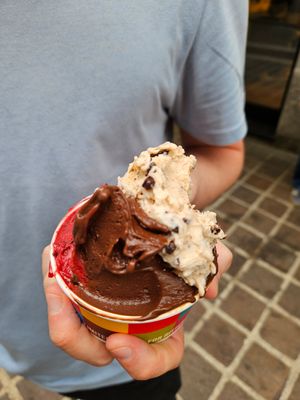 Gelato at Gelateria La Romana in Monza