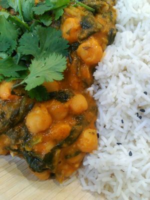 Curri de espinacas con garbanzos y arroz basmati at Tapaste in Tenerife