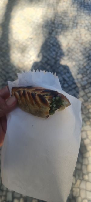 Só de olhar já quero mais... rs at La Guapa Empanadas in Rio De Janeiro