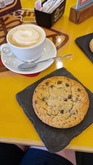 Vegan cookie and cappucino with soy milk at Nuts in Catania