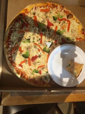 Large vegan-cheese pizza wegmans at Wegmans in Rochester