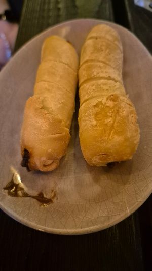 Teques con chocolate at Hallo Arepa & Bowls in Munich