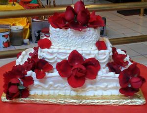 vegan small wedding cake
 at Rose Valley Cakes in Queens