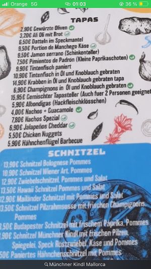 Haben alle veganen Tapas bestellt und dazu Bratkartoffeln und Gemüse (steht auf der Speisekarte unter Beilagen). War sehr lecker😄 at Münchner Kindl Strandfigur in Mallorca