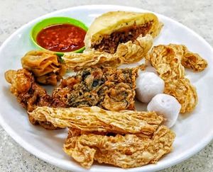 Vegan fried Yong Tau Foo at Vege Yong Tau Foo - 美味園釀豆腐 in Kuching