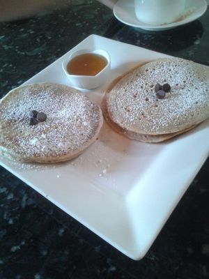 vegan pancakes at Dodo Bon Pan Cafe in Panama City