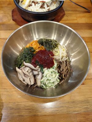 Premium vegetable Bibimbap at Woojung Dolsot Bibimbap Seomyeon in Busan