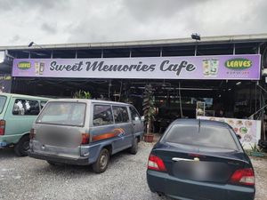 Located inside Sweet memories cafe at Vegetarian 素 in Kuching