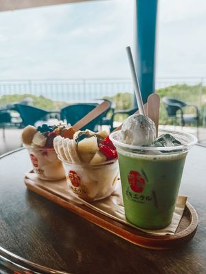Sehr zu empfehlen!  at MIKI Bowls - ミキボウル in Onna